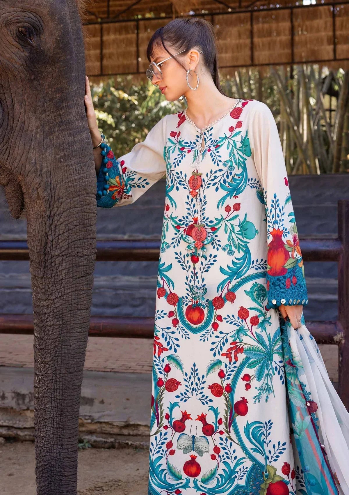 03-Piece Printed Lawn Suit - Ready To Wear