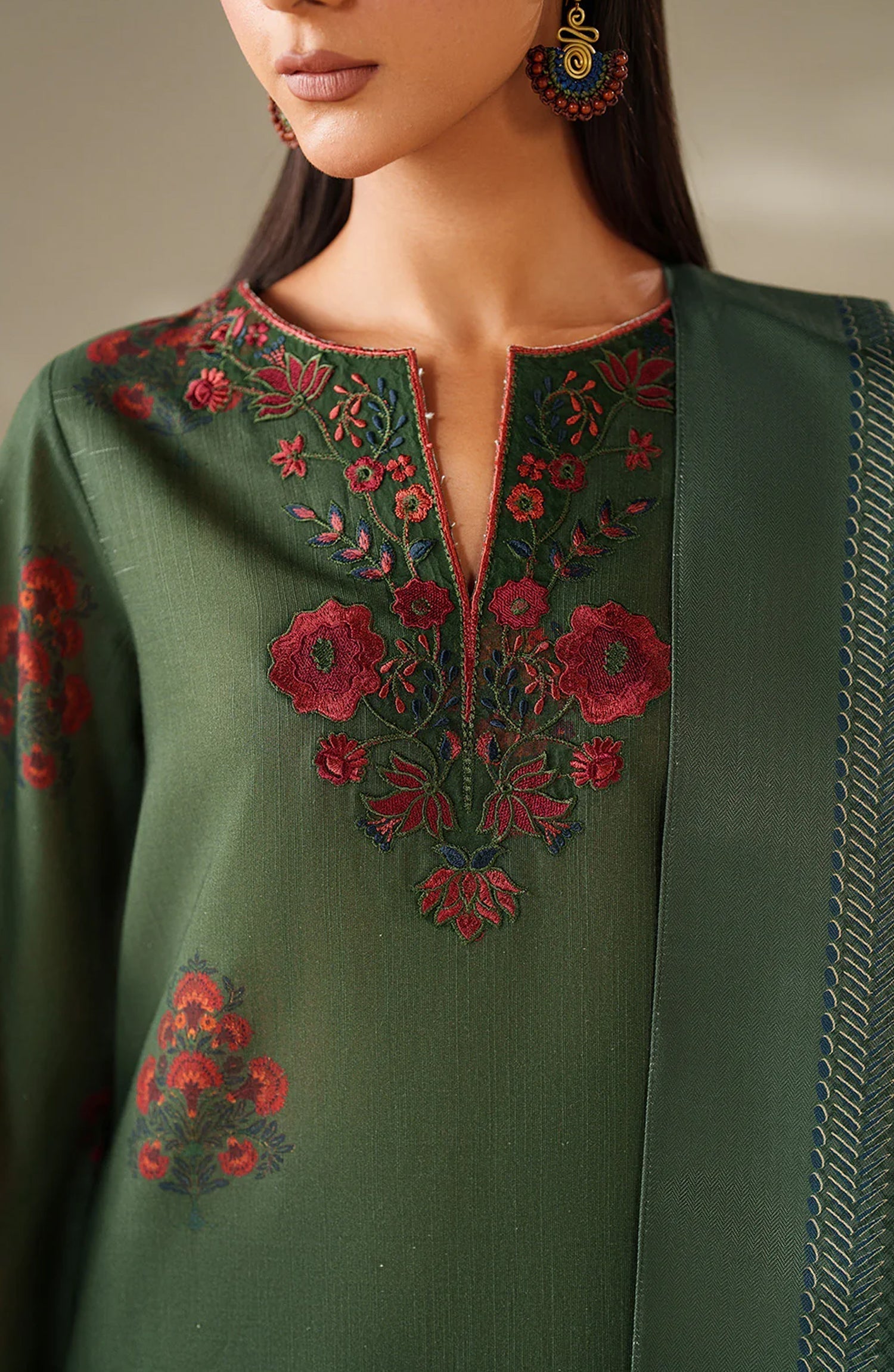 3Piece Heavy Embroidered Lawn Dress Ready To Wear
